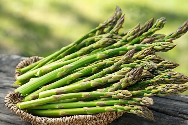 asparagus at home